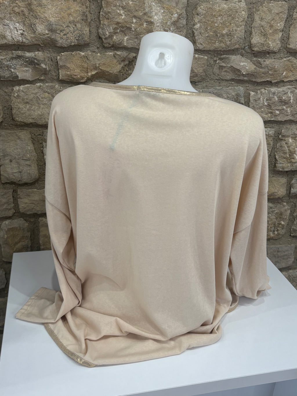 Top manches longues strass et fleurs