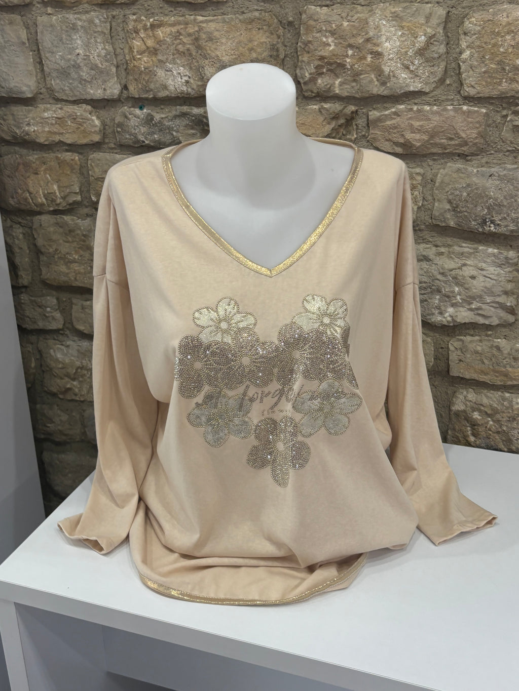 Top manches longues strass et fleurs