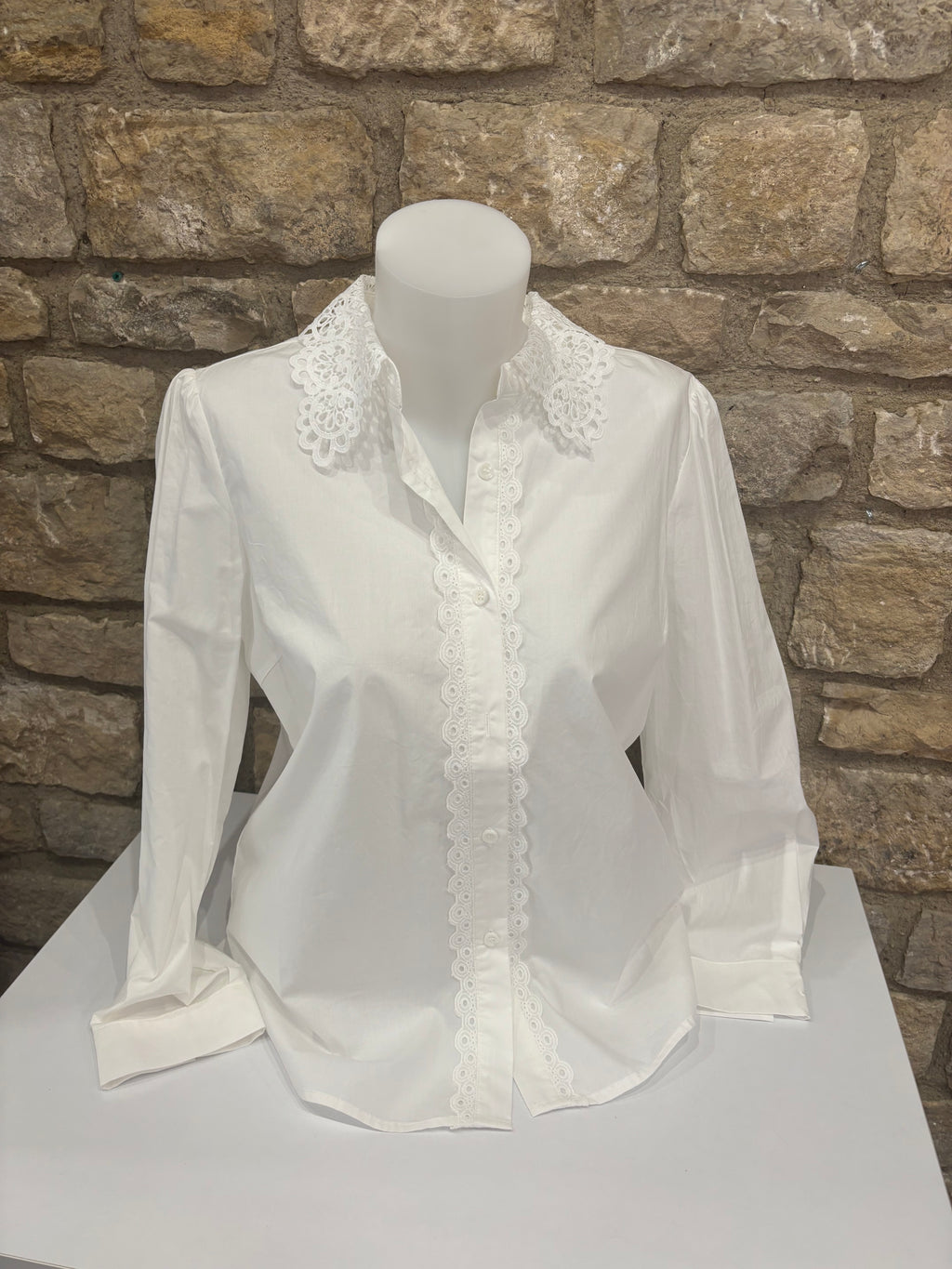 Chemise col dentelle