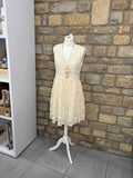 Robe col V dentelle