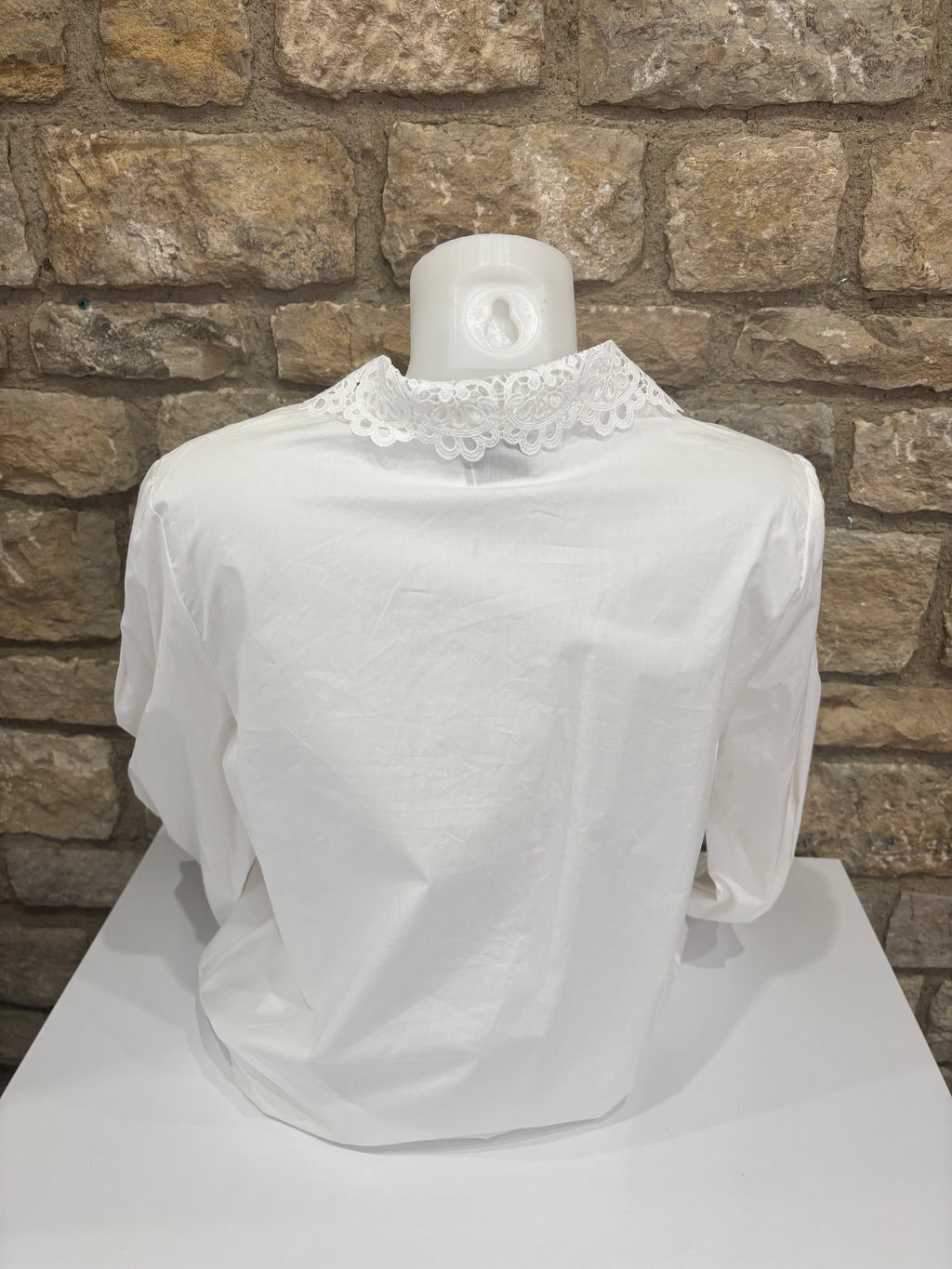 Chemise col dentelle