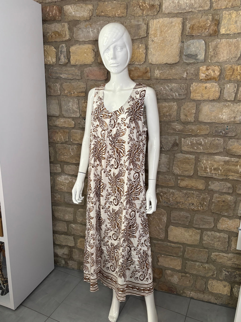 Robe longue sans manches bohème