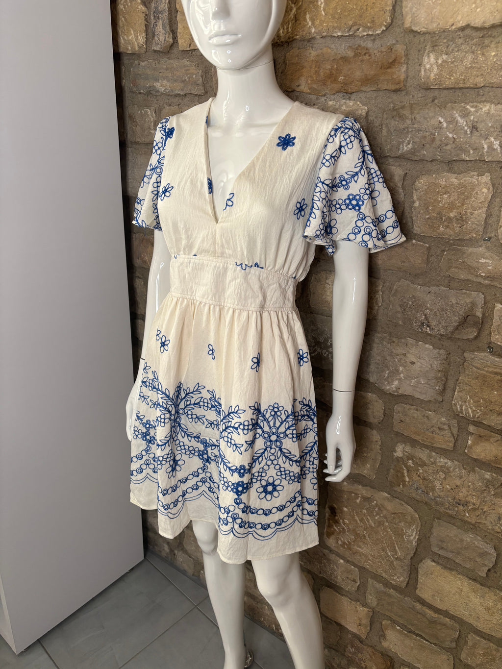 Robe Raya
