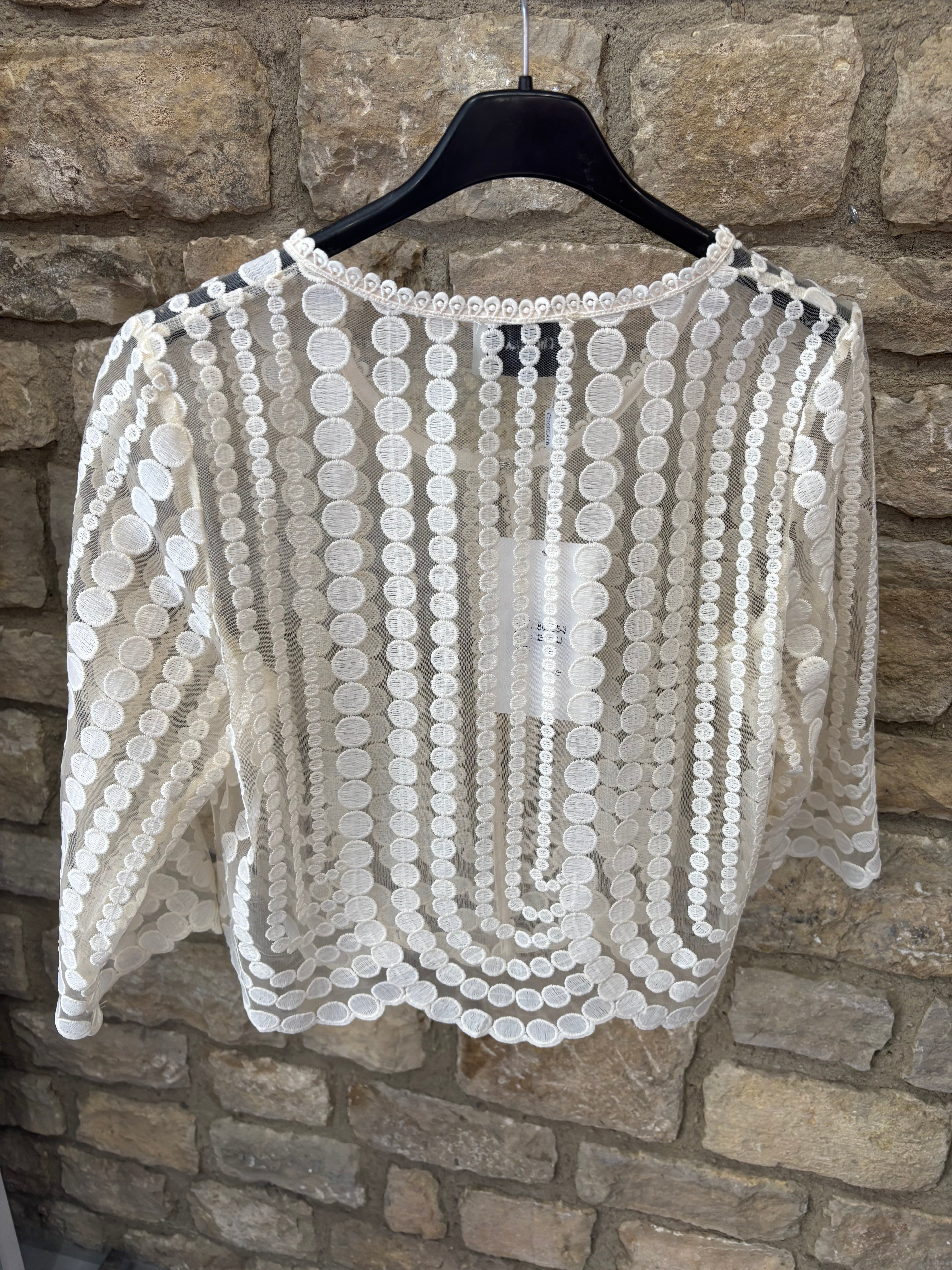 Gilet boléro en dentelle guipure