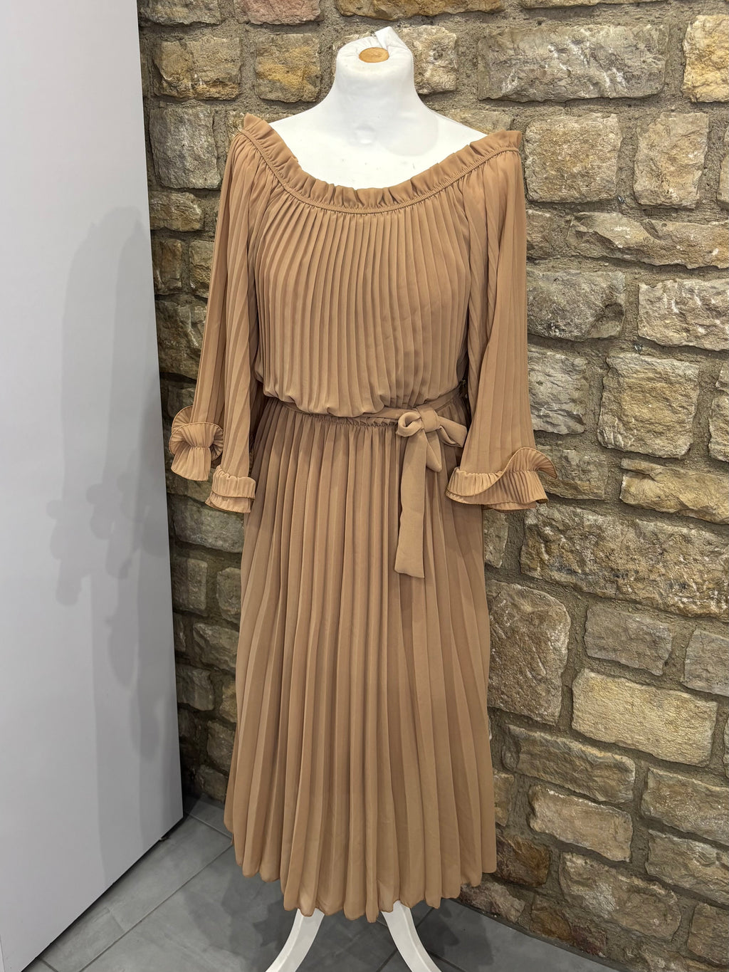 Robe Plissée "Camel"