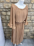 Robe Plissée "Camel"