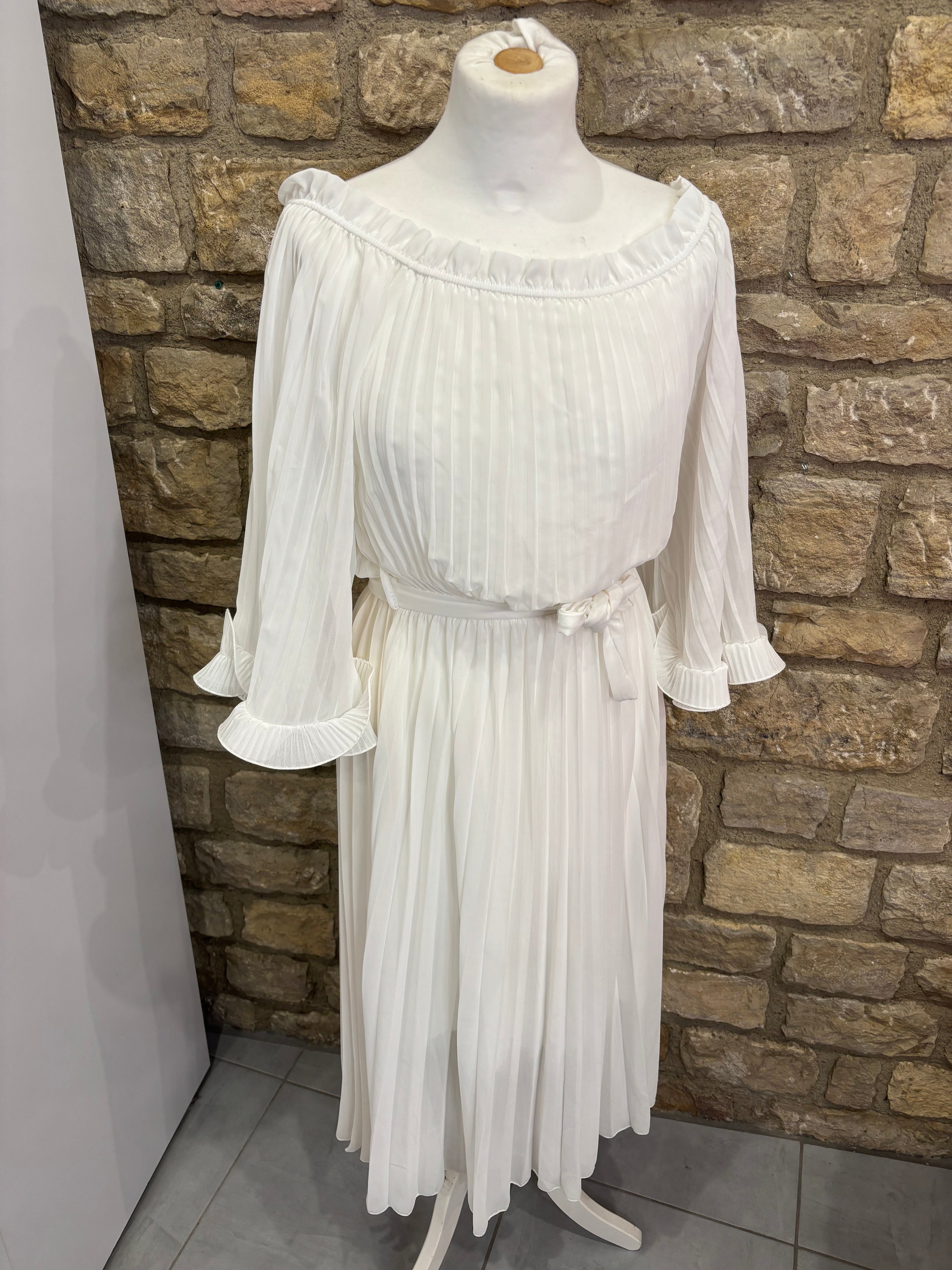 Robe Plissée "Blanche"