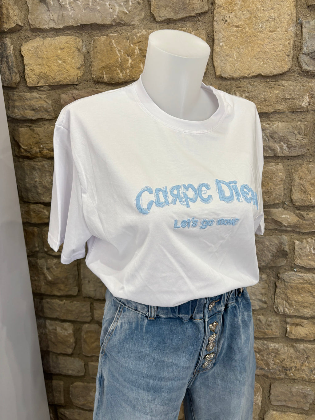T-shirt brodé message "Carpe Diem" Blanc