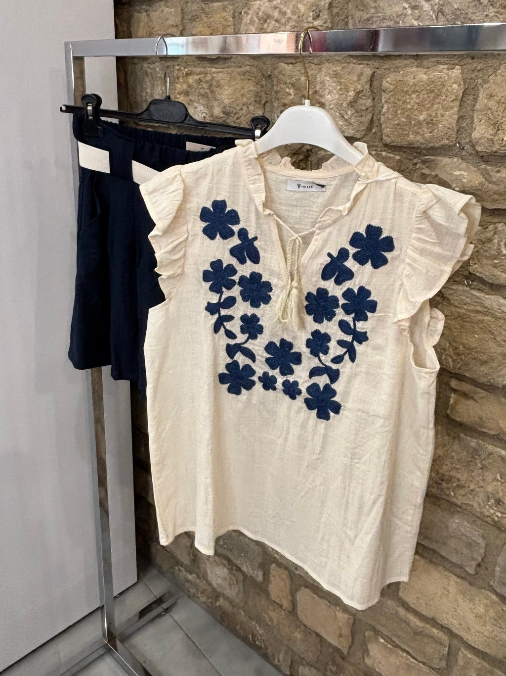 T-shirt broderie Bleu