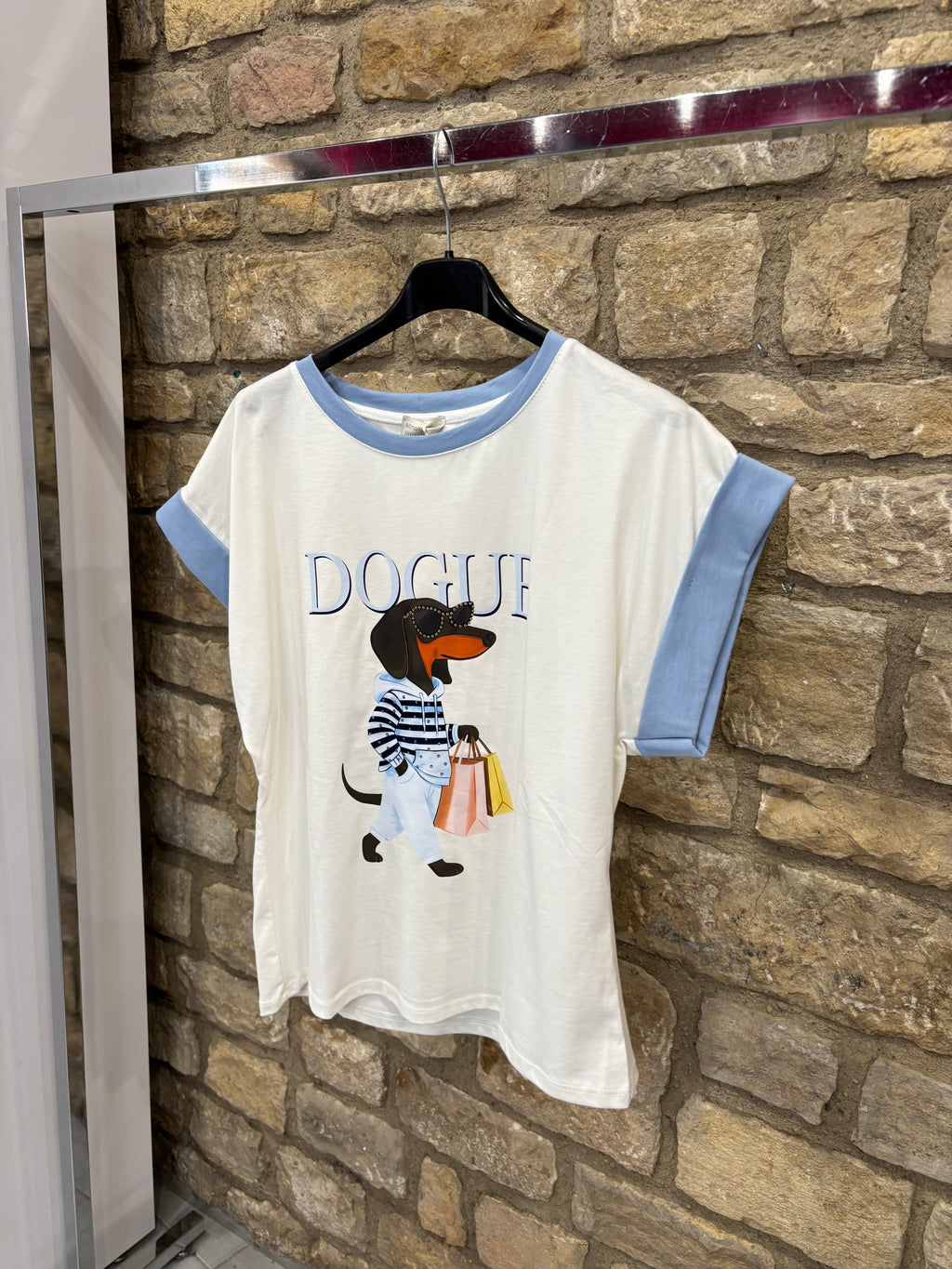 T-shirt dog